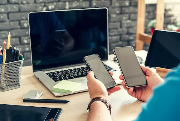 Cómo funciona una solución MDM